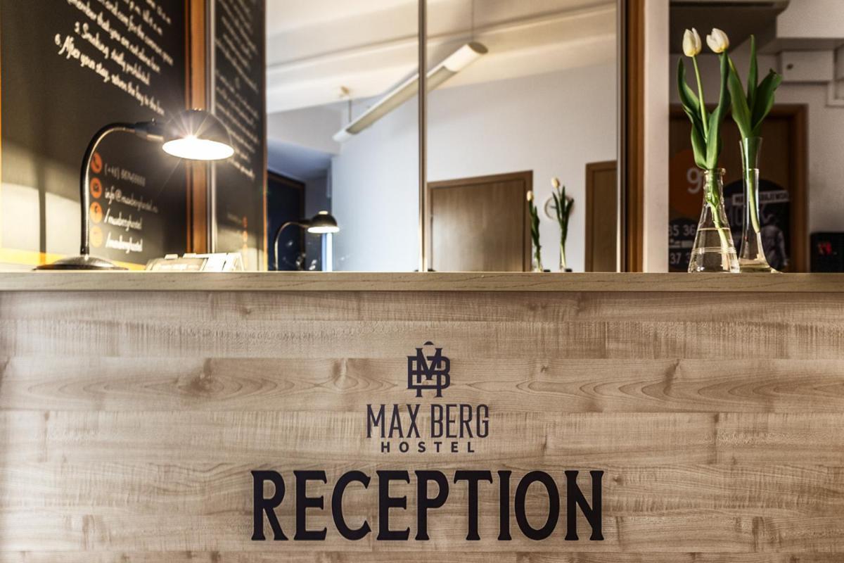 Max Berg Hostel Breslavia Exterior foto